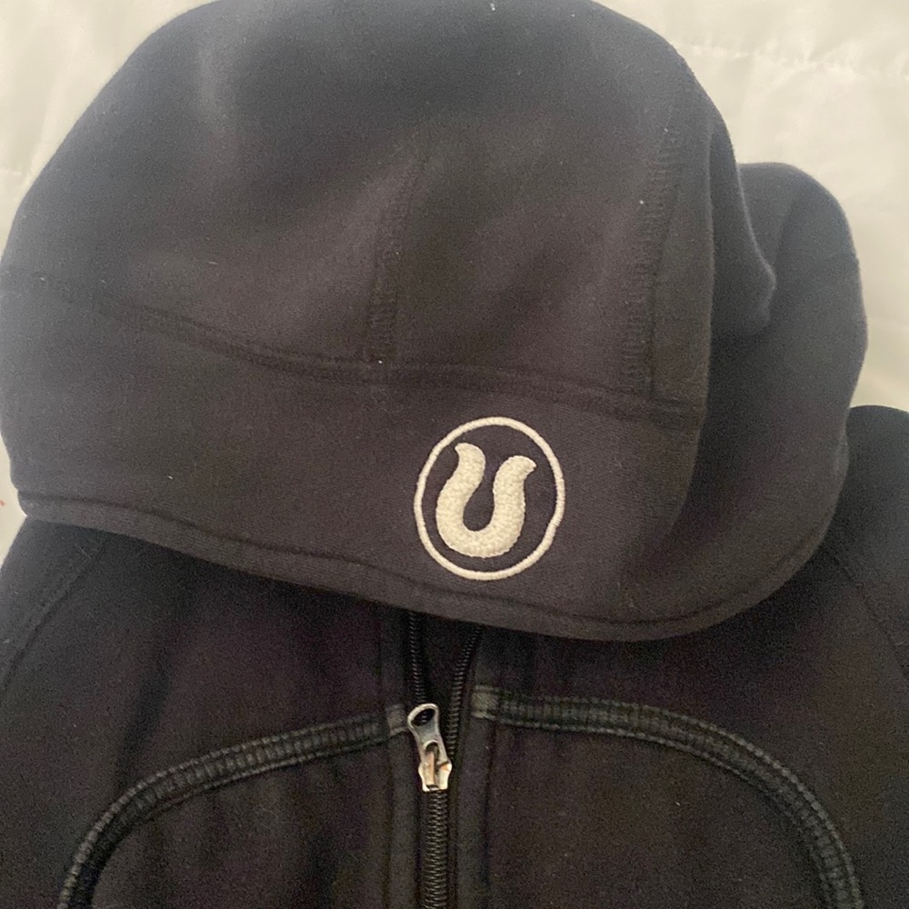 Lululemon scuba black, hooded jacket
